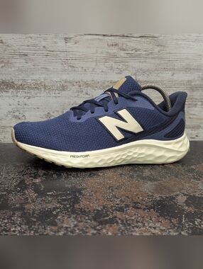 Mens New Balance Fresh Foam Arishi V4 Running Shoes Sz 9 Used Sneakers